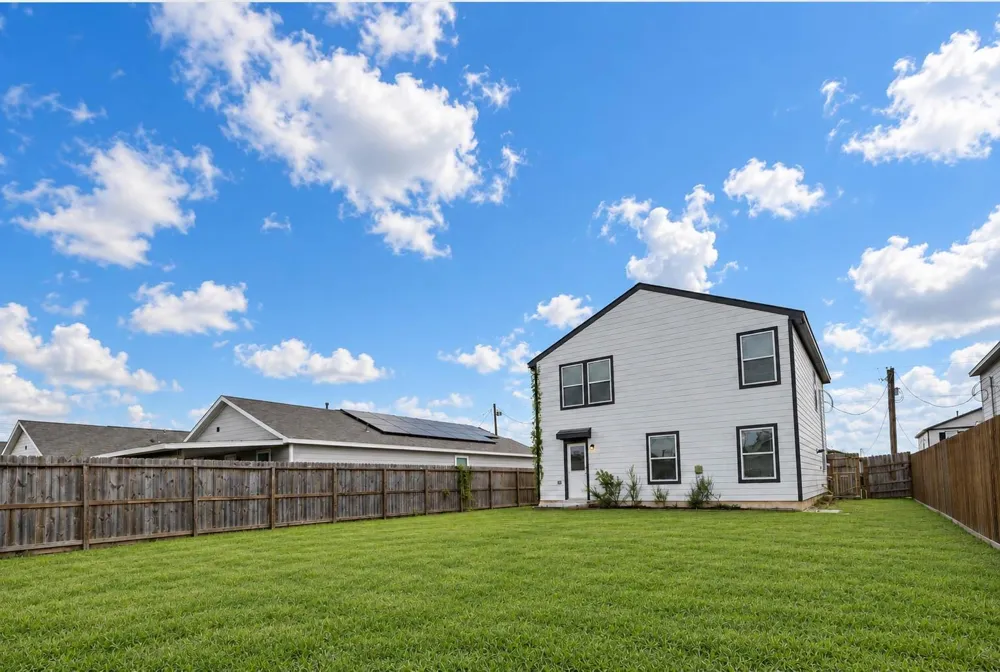 68 Road 51026 Cleveland, TX 77327