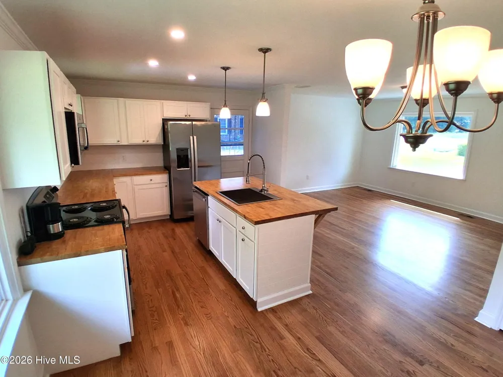 2427 Bonnie Best Road Williamston, NC 27892