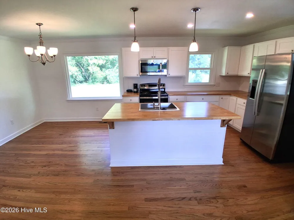2427 Bonnie Best Road Williamston, NC 27892