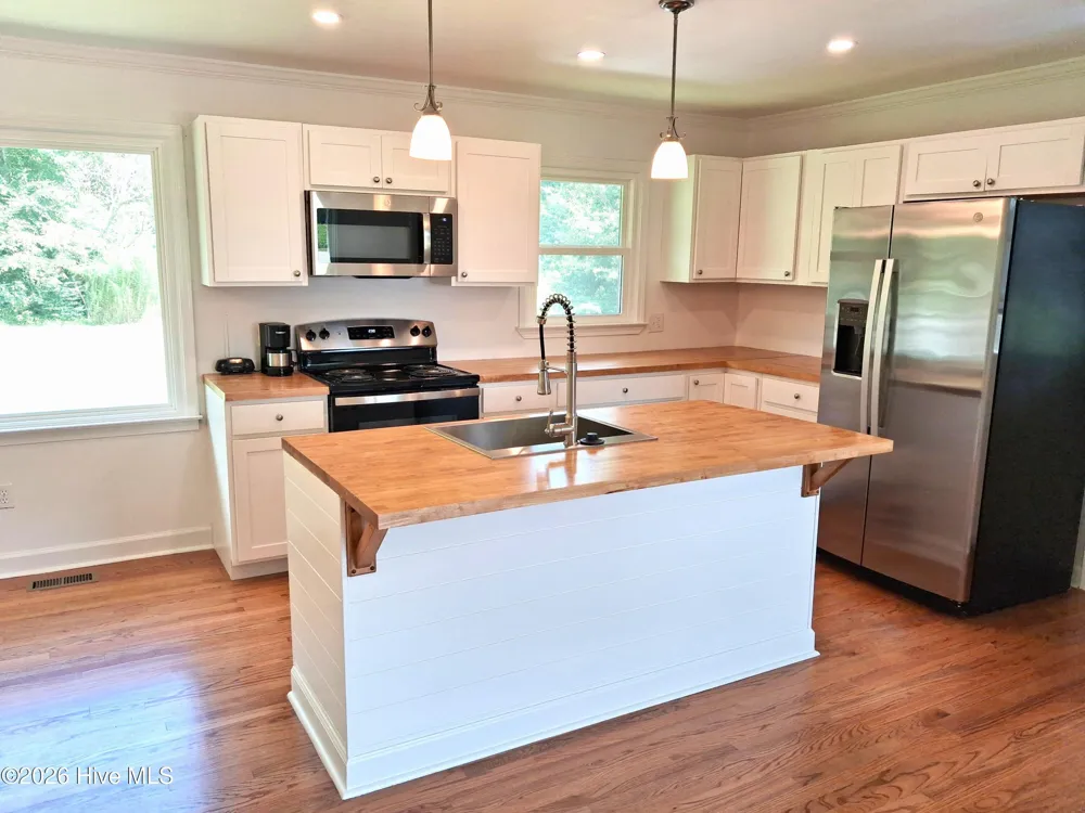 2427 Bonnie Best Road Williamston, NC 27892