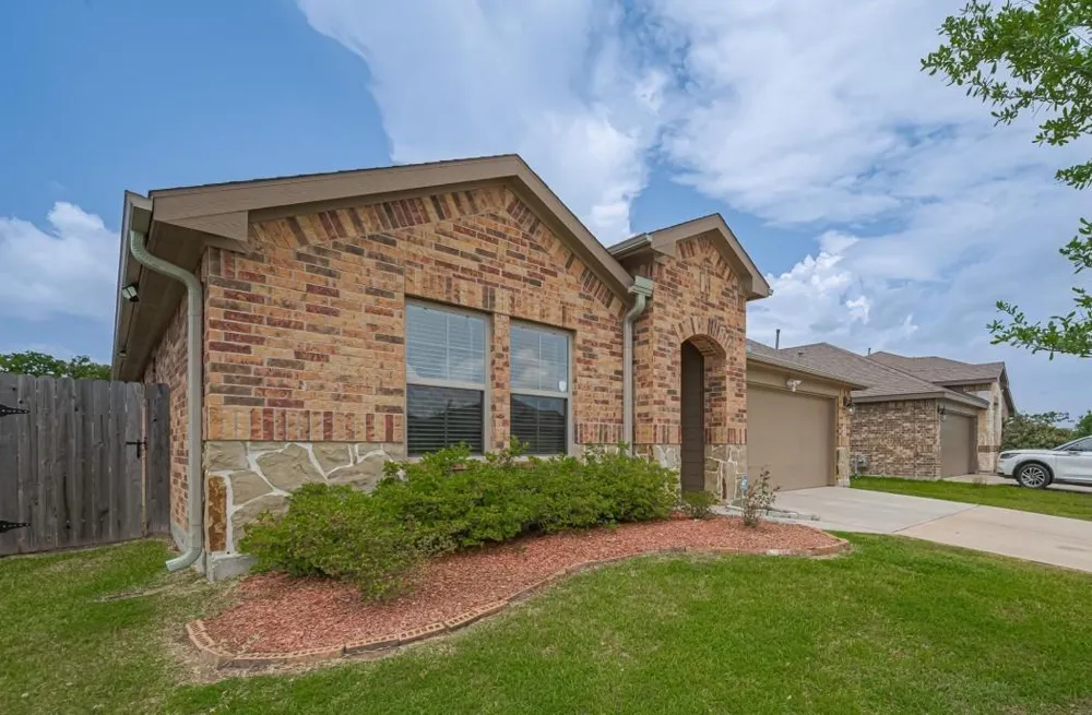3923 Hawaiian Court Baytown, TX 77521