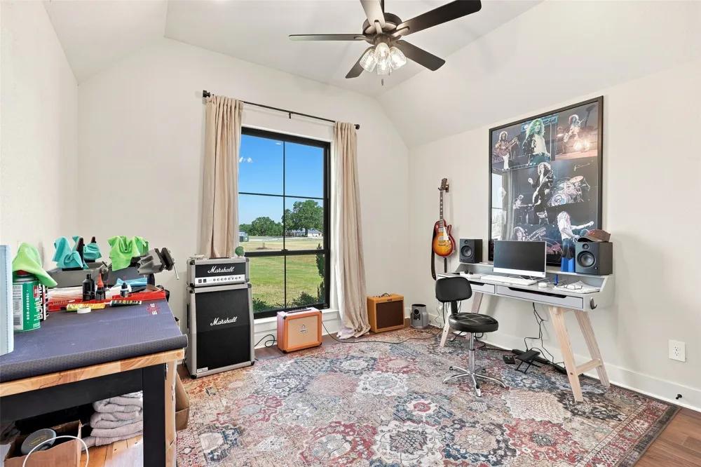 1072 Paradise Parkway Poolville, TX 76487