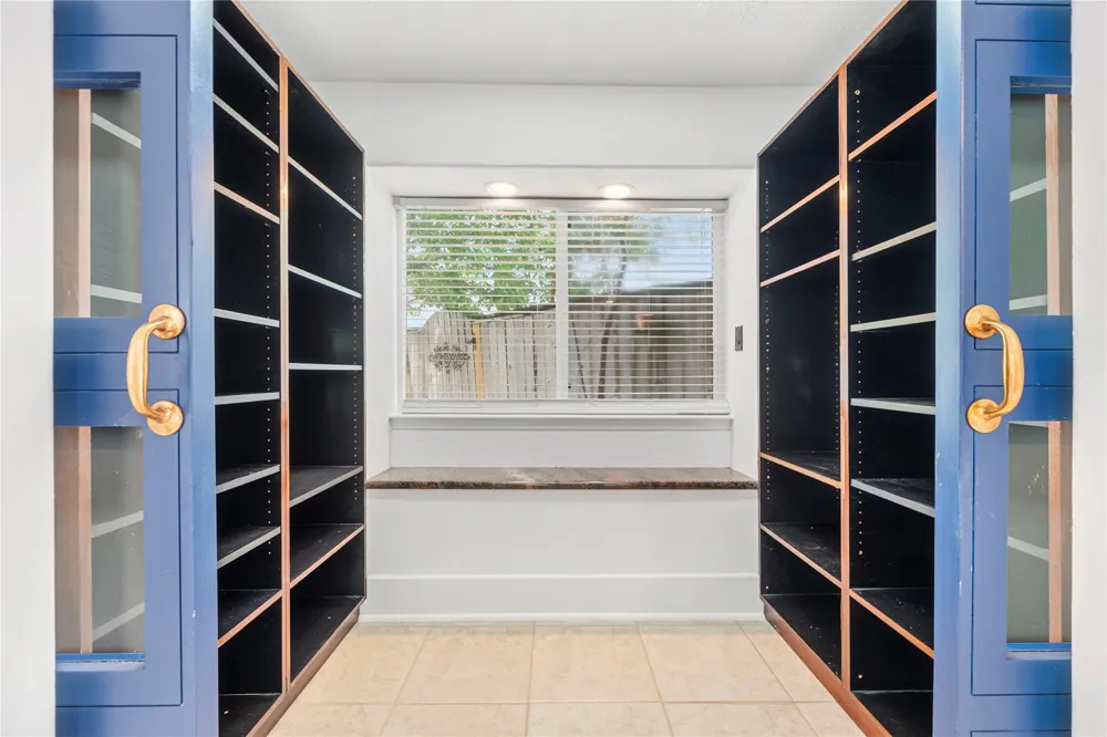 2418 Pebbledowne Circle Sugar Land, TX 77478