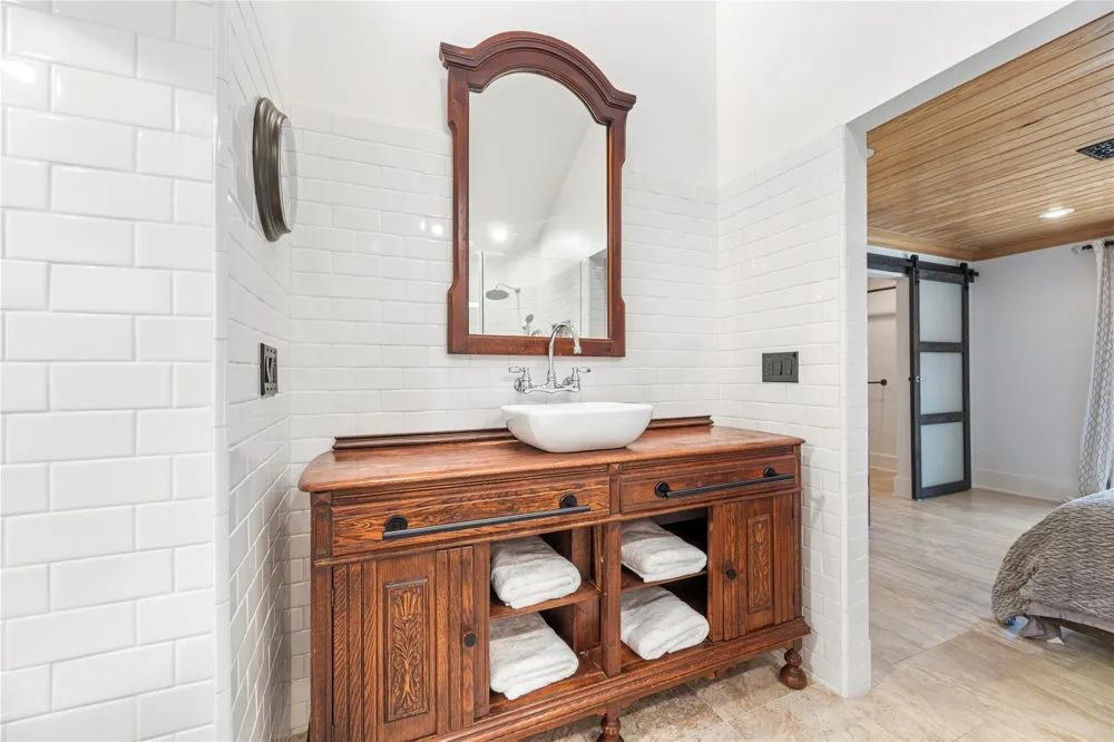 2418 Pebbledowne Circle Sugar Land, TX 77478
