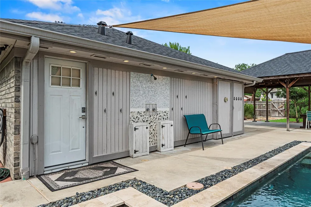 2418 Pebbledowne Circle Sugar Land, TX 77478