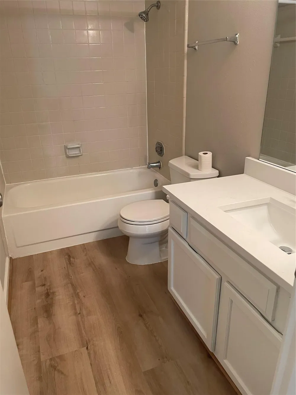 8787 Brae Acres Road #401 Houston, TX 77074