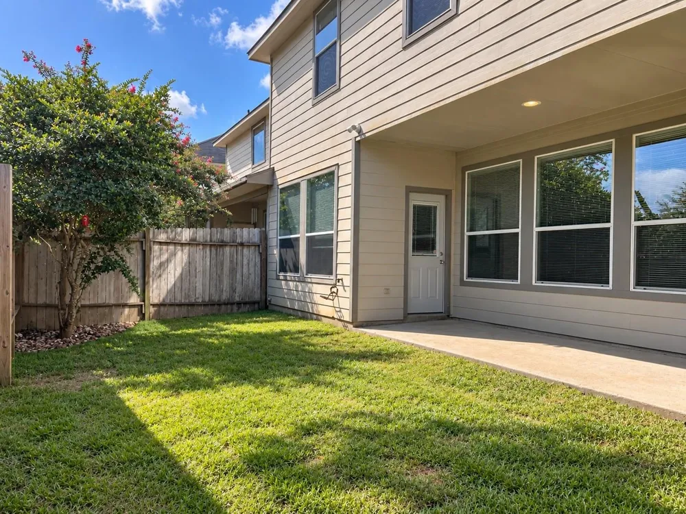 42 E Burberry Circle The Woodlands, TX 77384