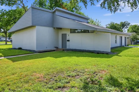 2626 Knotty Oaks Trail