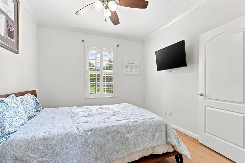 337 Salinas Drive Palm Beach Gardens, FL 33410