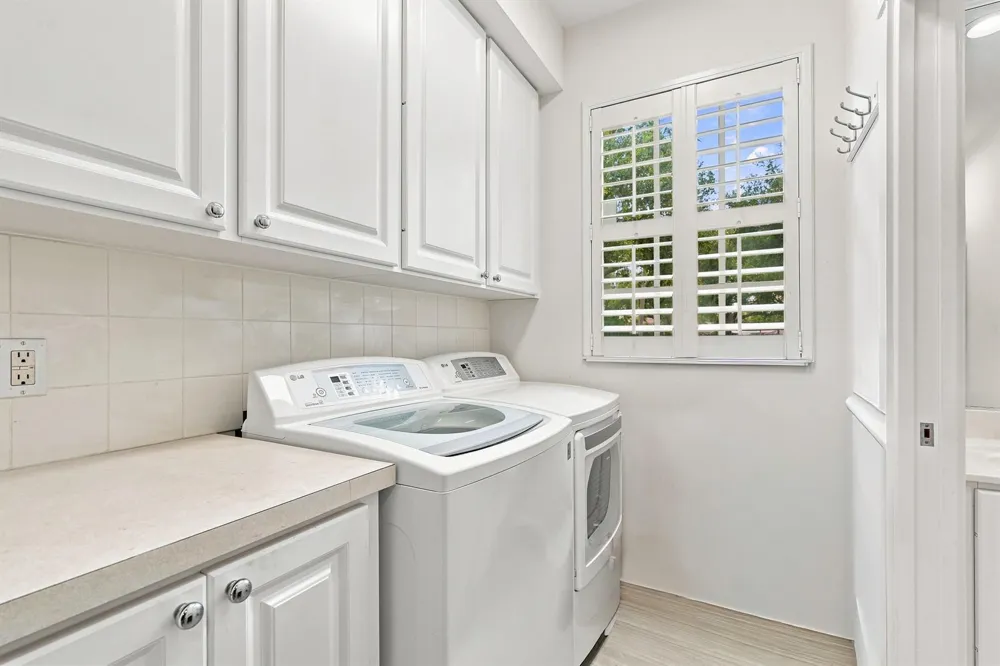 337 Salinas Drive Palm Beach Gardens, FL 33410