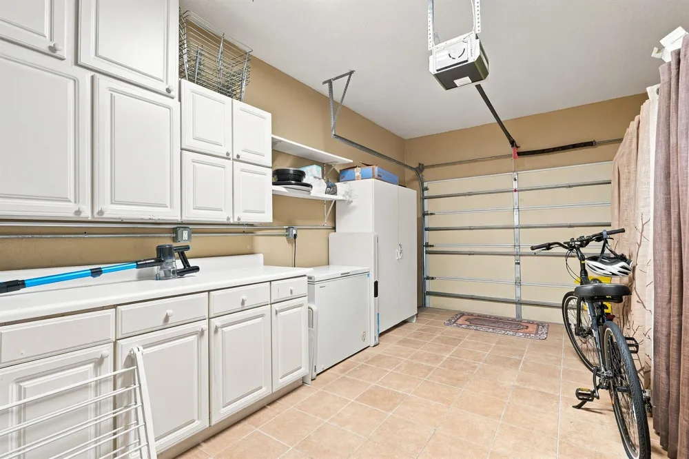 337 Salinas Drive Palm Beach Gardens, FL 33410