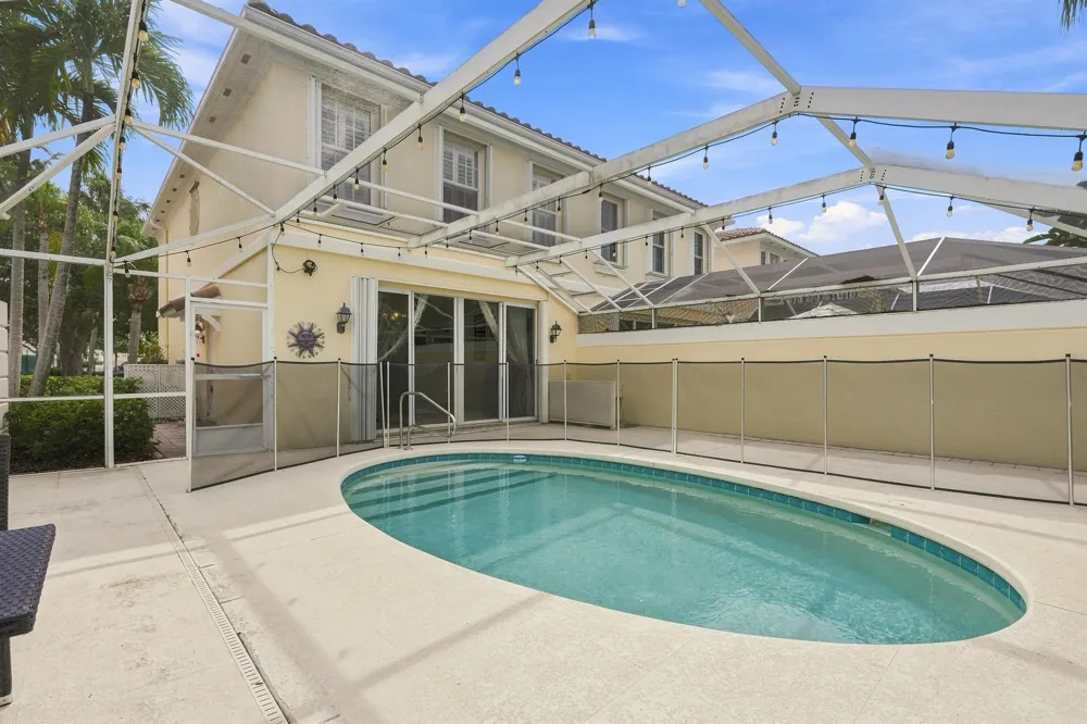 337 Salinas Drive Palm Beach Gardens, FL 33410