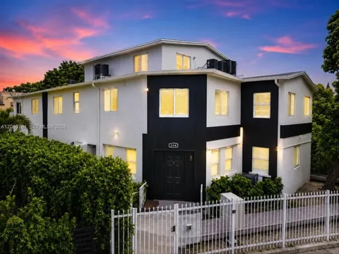 268 NW 34th St