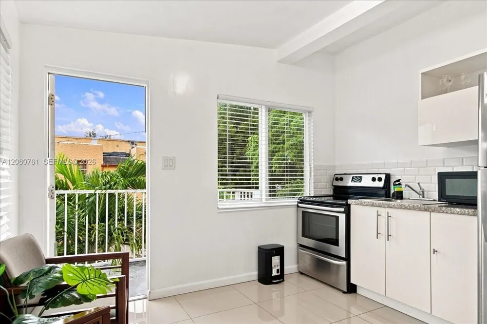 268 NW 34th St Miami, FL 33127