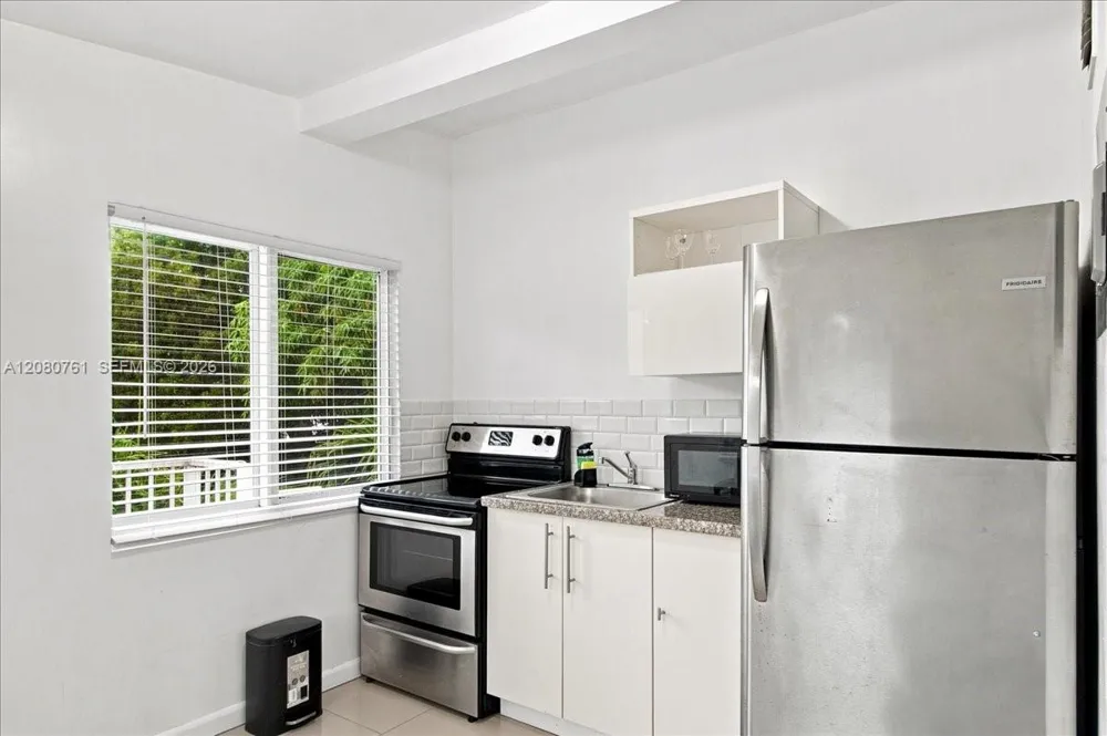 268 NW 34th St Miami, FL 33127