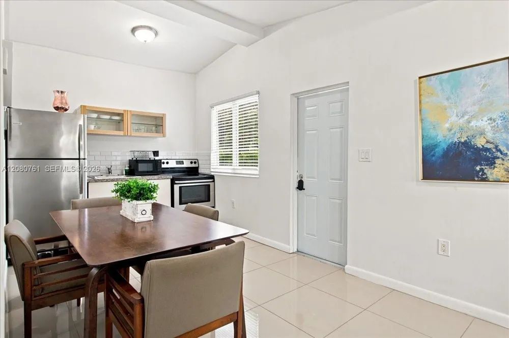 268 NW 34th St Miami, FL 33127