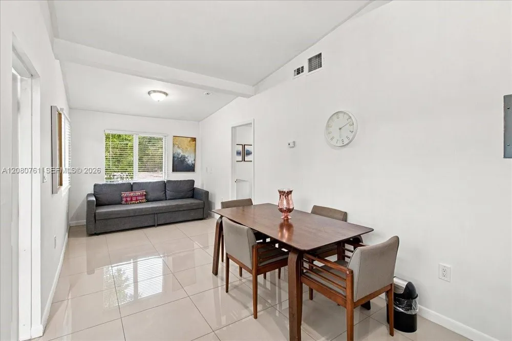 268 NW 34th St Miami, FL 33127