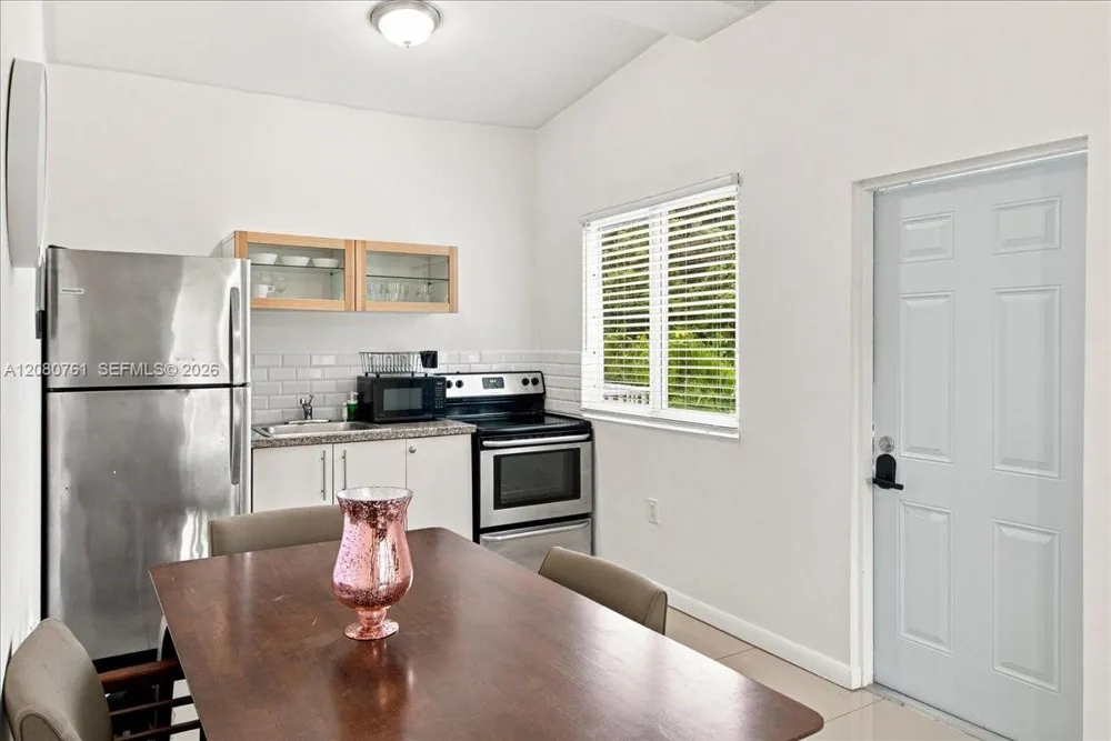 268 NW 34th St Miami, FL 33127