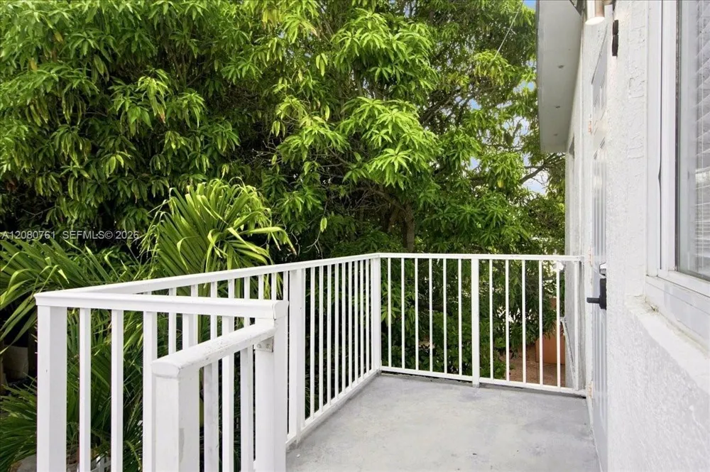 268 NW 34th St Miami, FL 33127