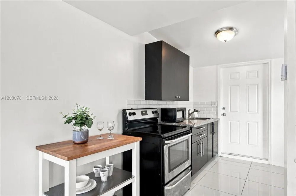 268 NW 34th St Miami, FL 33127