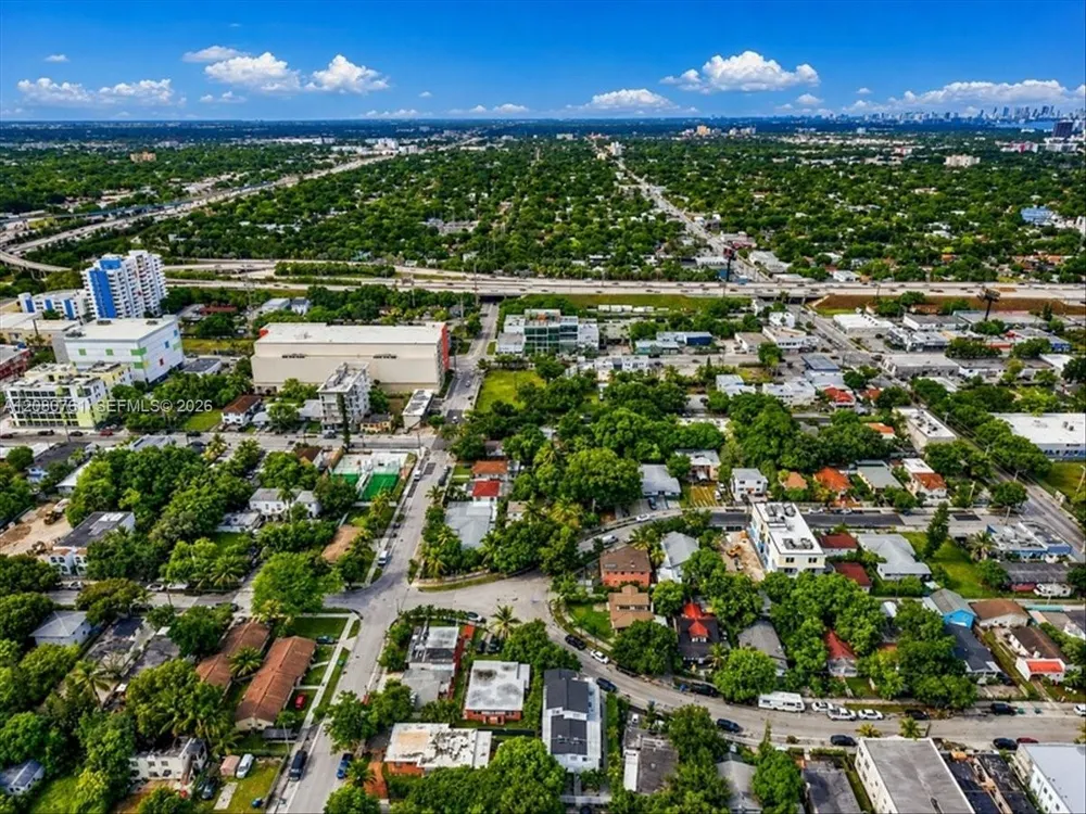 268 NW 34th St Miami, FL 33127