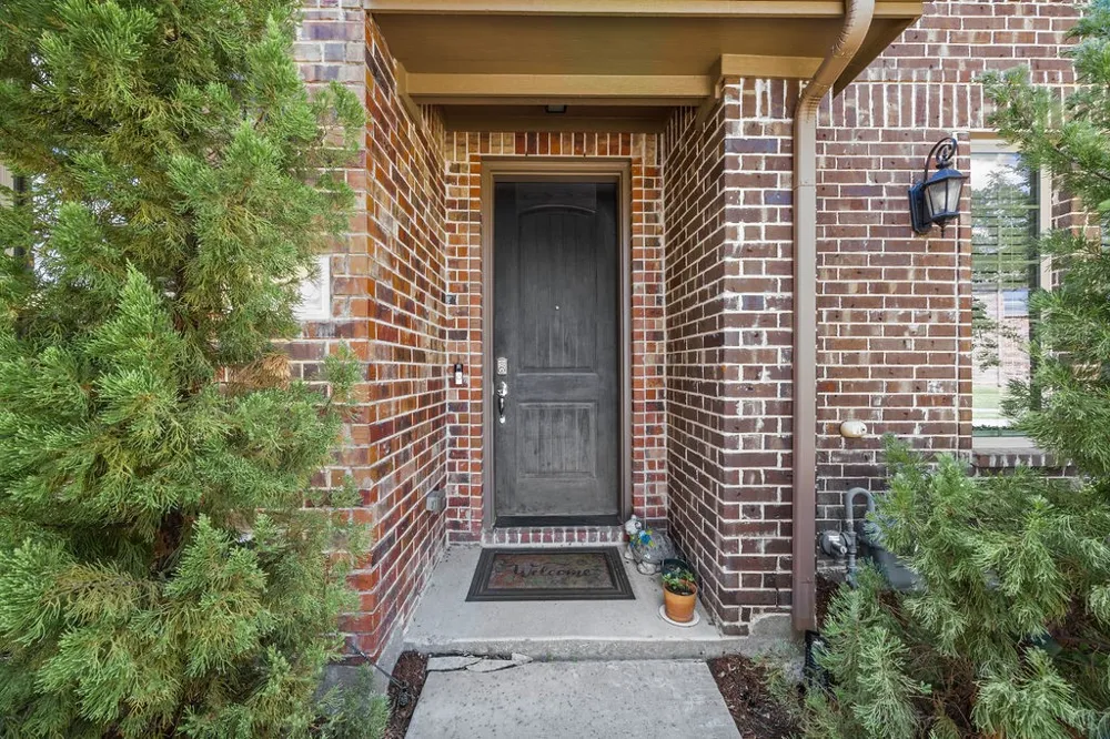 1012 Foxglove Drive Carrollton, TX 75007