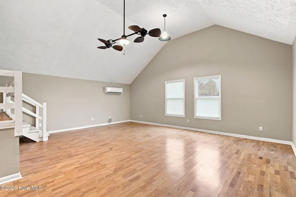 3228 Red Berry Drive Wilmington, NC 28409