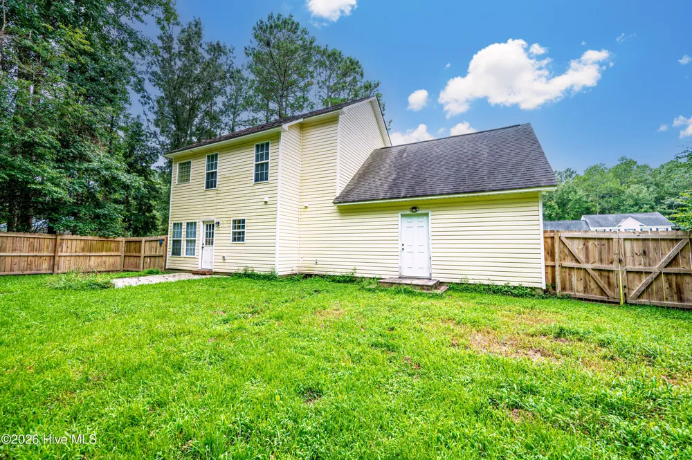 614 Walnut Drive Jacksonville, NC 28540