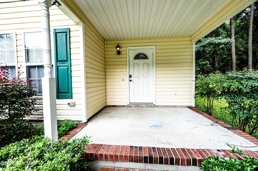 614 Walnut Drive Jacksonville, NC 28540