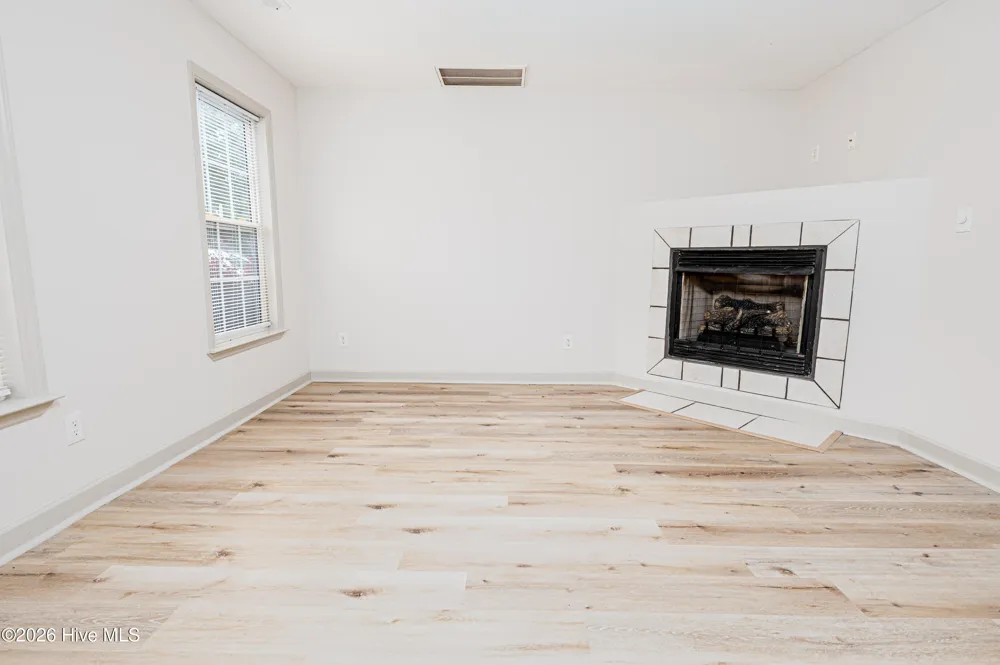 614 Walnut Drive Jacksonville, NC 28540