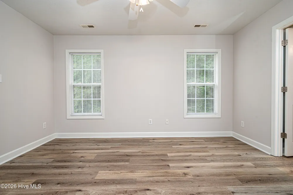 614 Walnut Drive Jacksonville, NC 28540