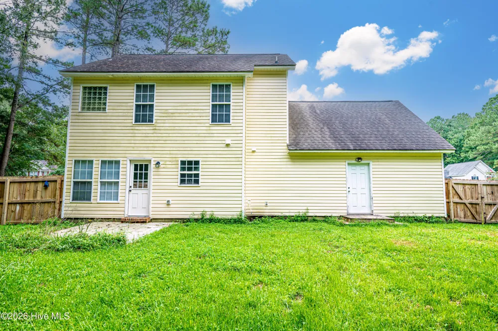614 Walnut Drive Jacksonville, NC 28540