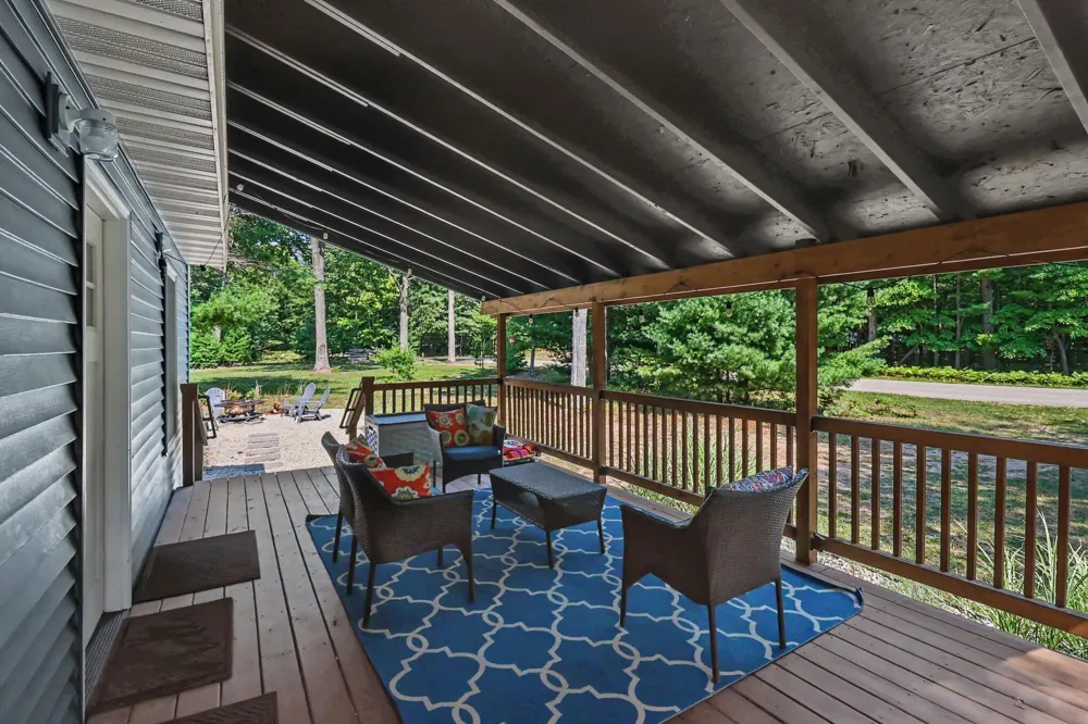 4827 Pine Avenue Mears, MI 49436