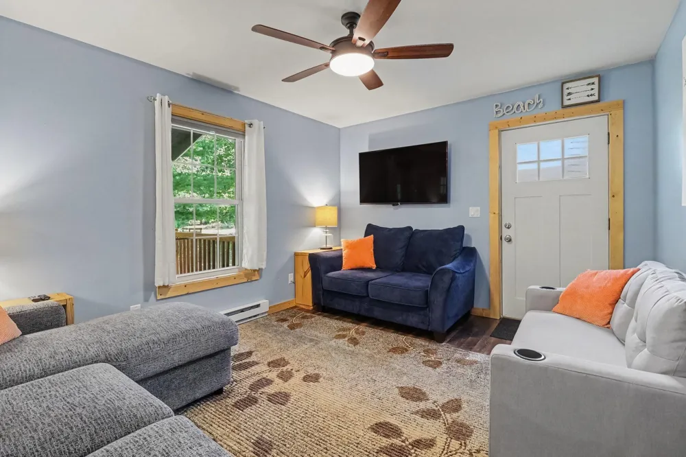 4827 Pine Avenue Mears, MI 49436