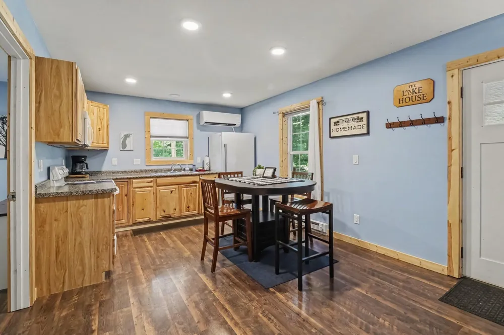 4827 Pine Avenue Mears, MI 49436