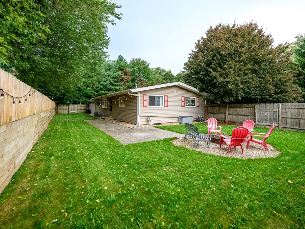 4823 Briarhill Drive Portage, MI 49024