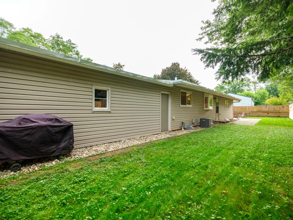 4823 Briarhill Drive Portage, MI 49024