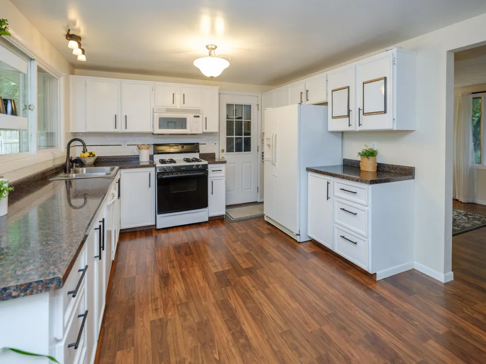 4823 Briarhill Drive Portage, MI 49024