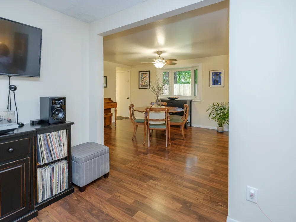4823 Briarhill Drive Portage, MI 49024