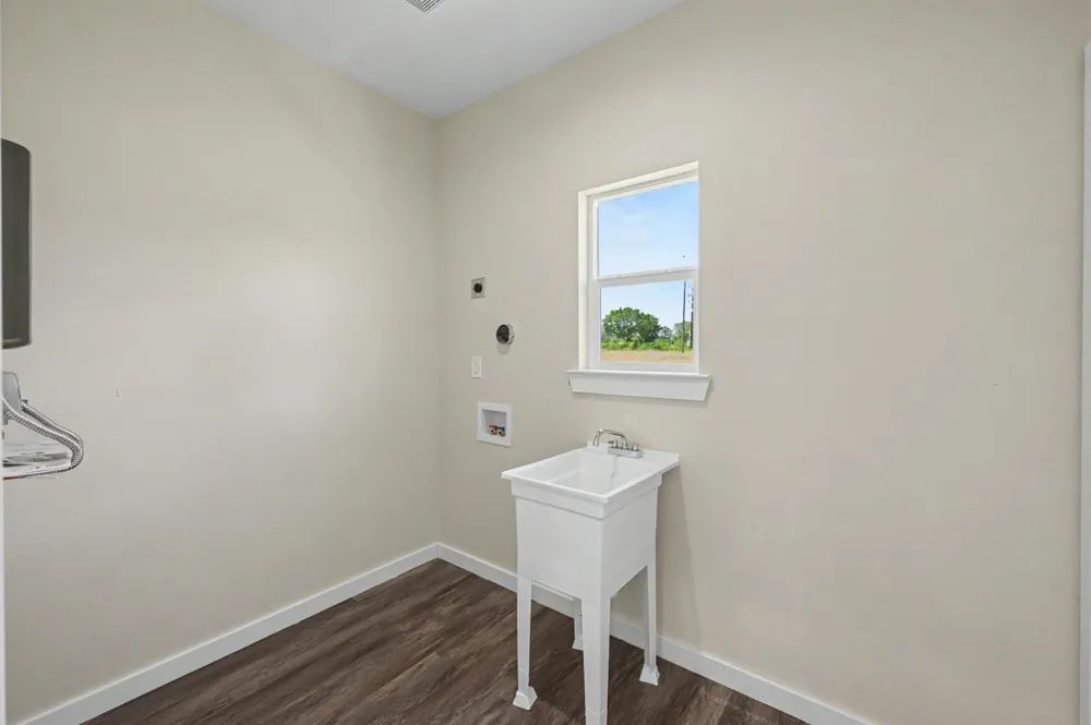 50 Westlake West Trinity, TX 75862