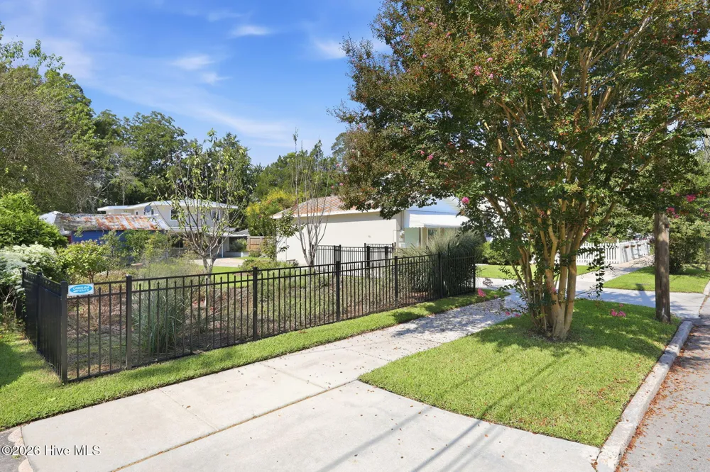 1307 North Pasteur Street New Bern, NC 28560