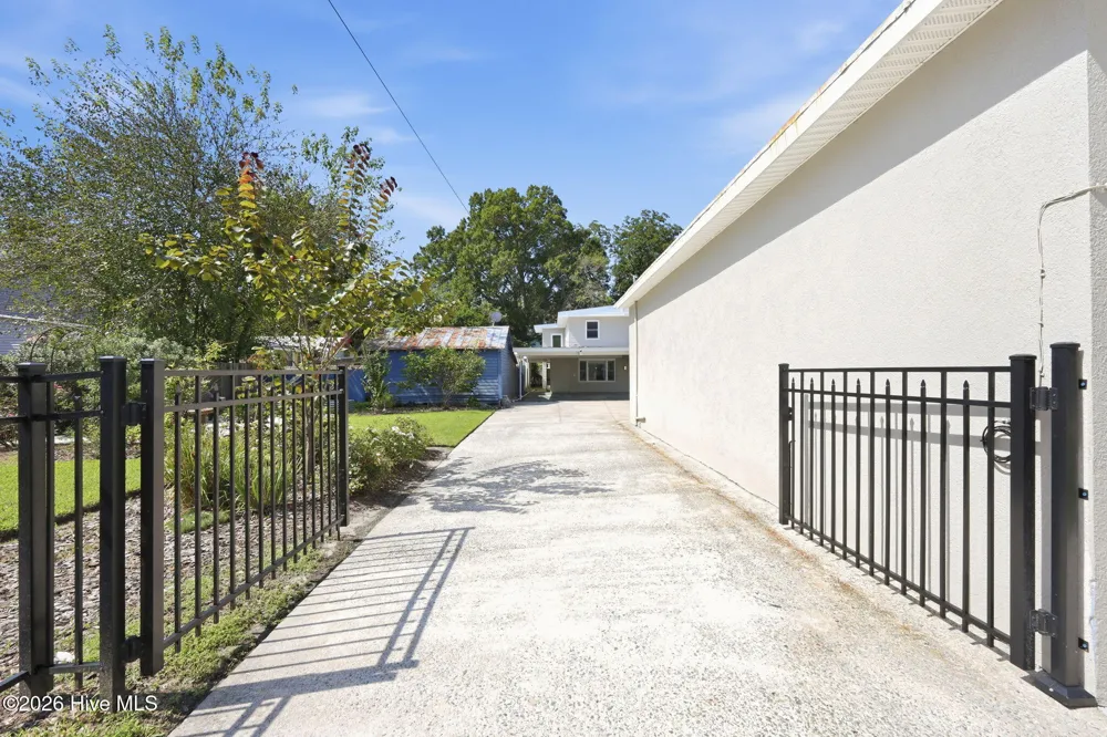 1307 North Pasteur Street New Bern, NC 28560