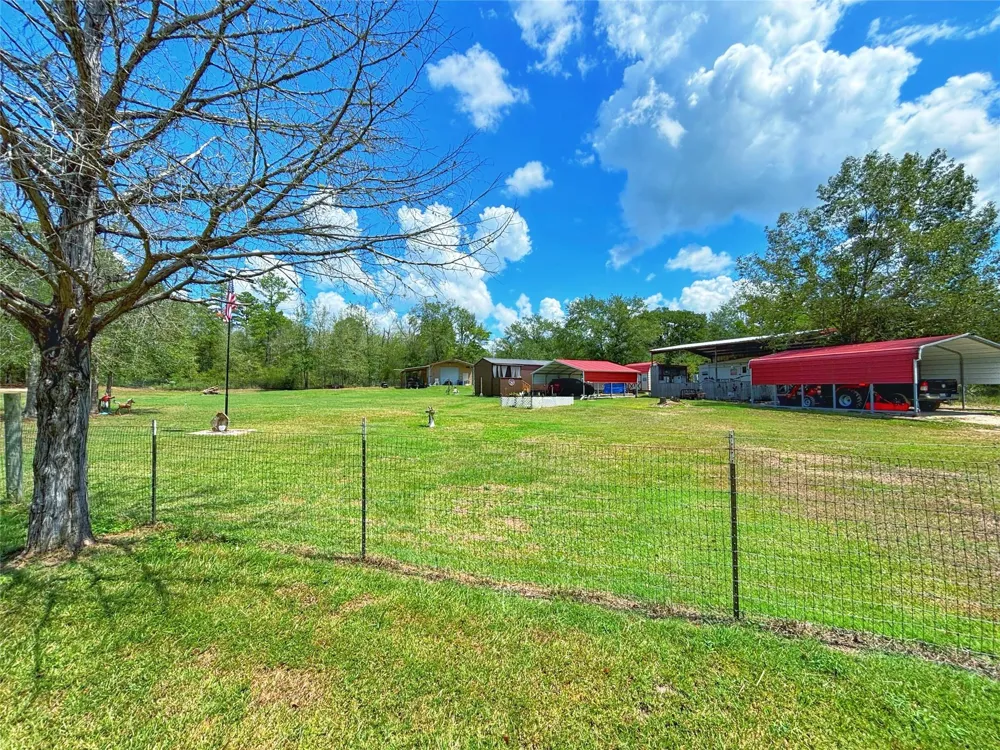 603 Oak Hallow Lovelady, TX 75851