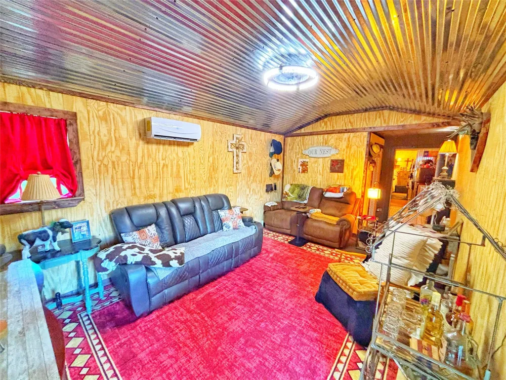 603 Oak Hallow Lovelady, TX 75851
