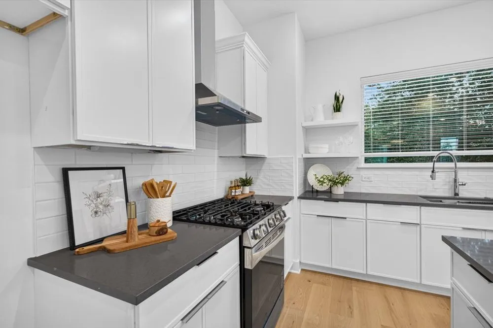 902 Kern St #A Houston, TX 77009