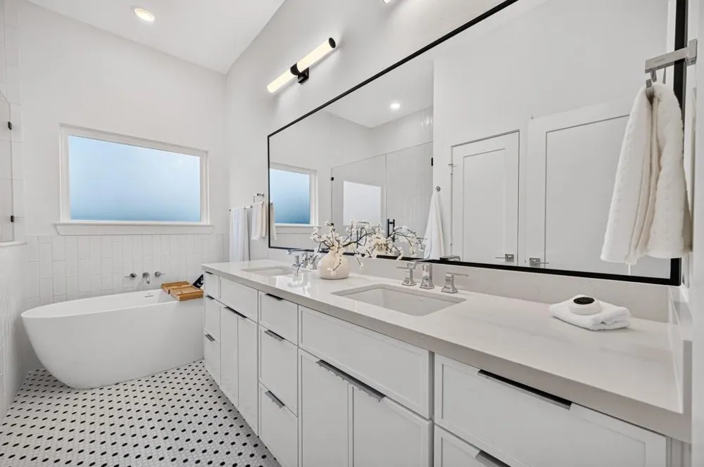 902 Kern St #A Houston, TX 77009