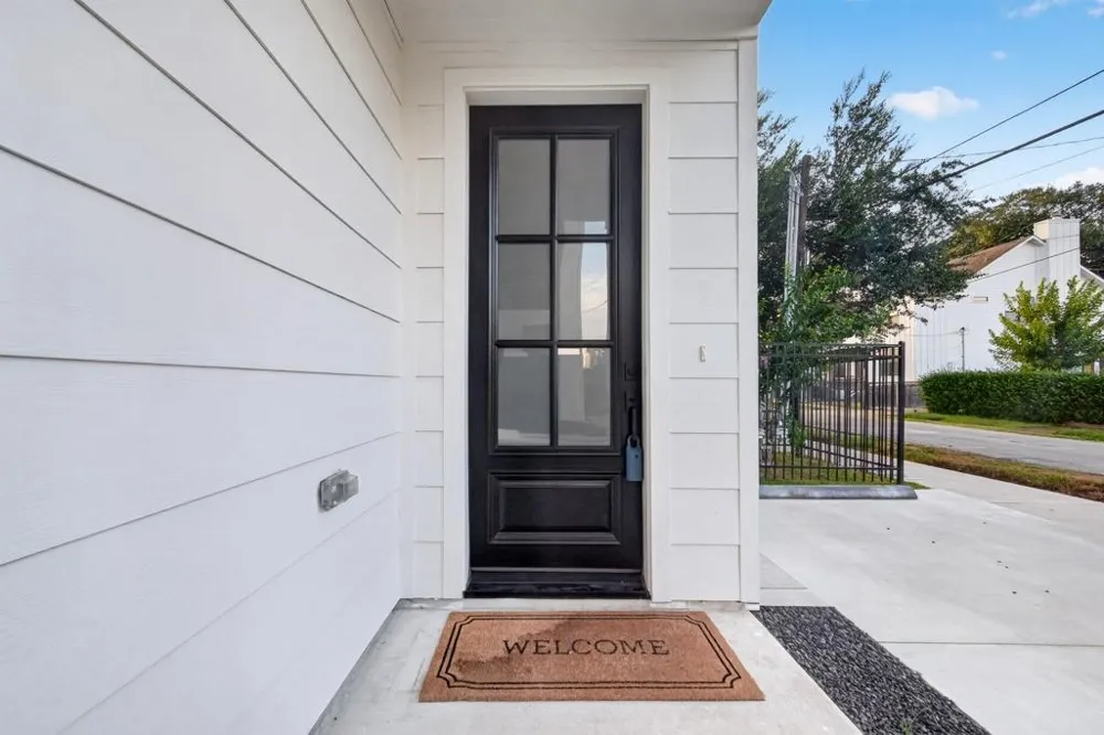 902 Kern St #A Houston, TX 77009