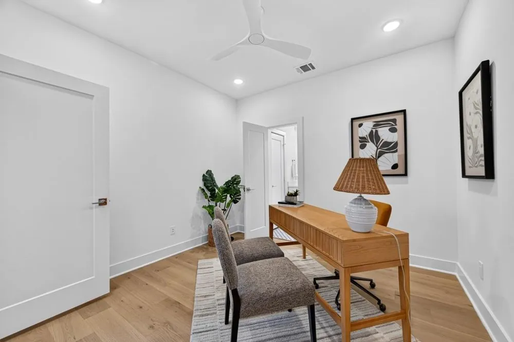 902 Kern St #A Houston, TX 77009
