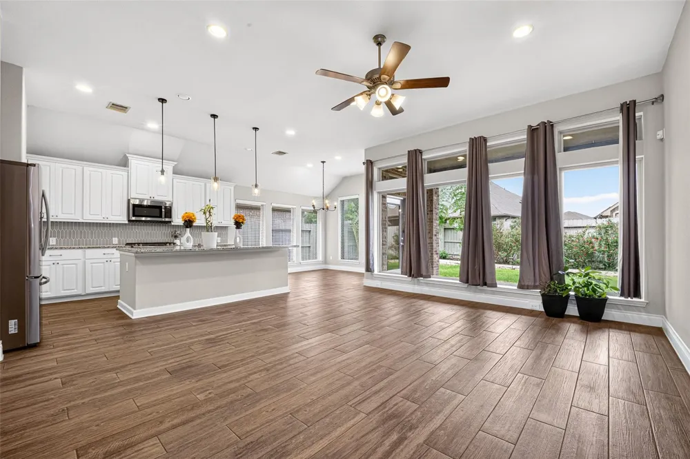 2232 Blackhawk Ridge Lane Manvel, TX 77578