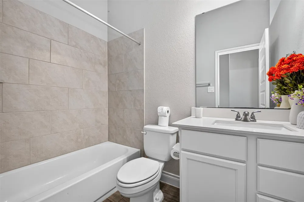 2232 Blackhawk Ridge Lane Manvel, TX 77578